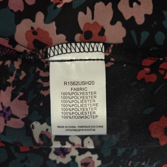 Molly Bracken Black and Pink Sheer Tie Front Blouse Size 2X - Picture 6 of 7